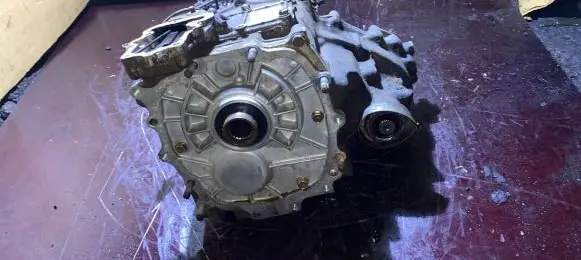 Mitsubishi Pajero Gearbox transfer box case 