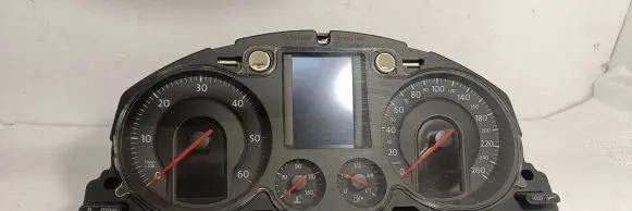 Volkswagen PASSAT B6 Speedometer (instrument cluster) 3C0920870G V0033000