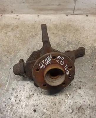 Opel Vivaro Front wheel hub