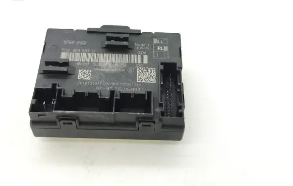 Audi A3 S3 8V Door control unit/module 5Q0959593D 5Q0959593B