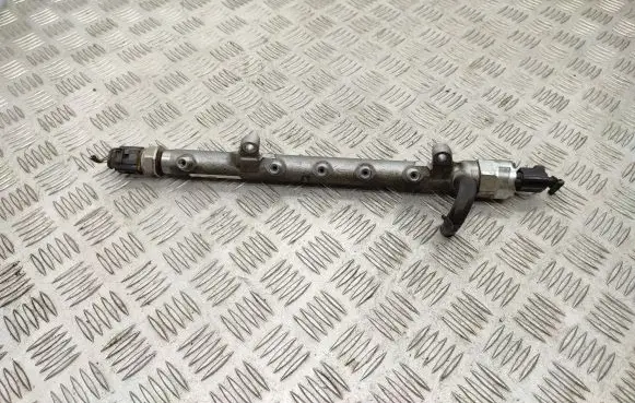 Volkswagen Caddy Fuel main line pipe 03L130089B 03L906054A