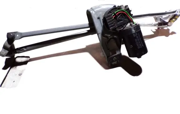 Audi A6 S6 C4 4A Front wiper linkage and motor 4A1955023C 0390241330 3397020259