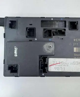 Mercedes-Benz E W211 Door control unit/module 2118200426 356802 7605587