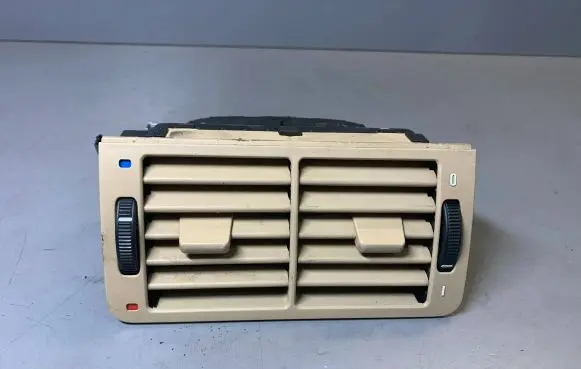 BMW 7 E38 Rear air vent grill 64228391620 8391620 64228390290