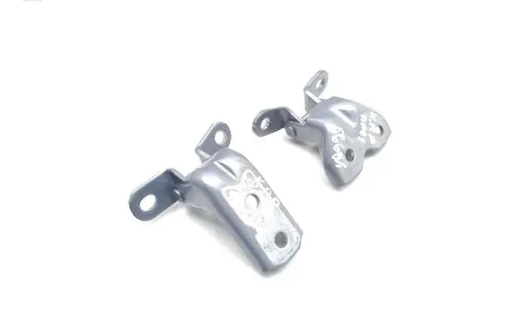 KIA Xceed Front door lower hinge 