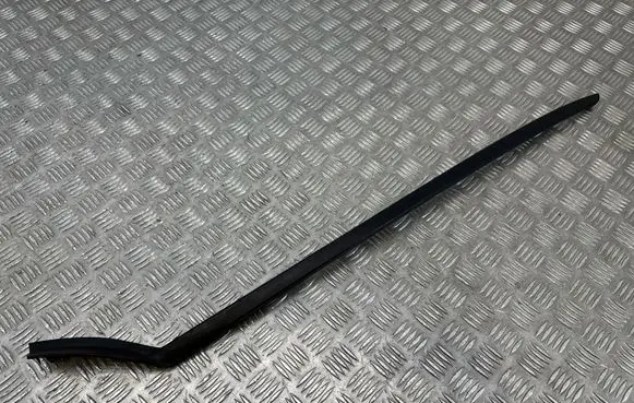 Volvo XC40 Windshield trim 31448939