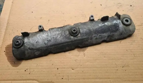 Suzuki Grand Vitara II Rocker cam cover 8200303546