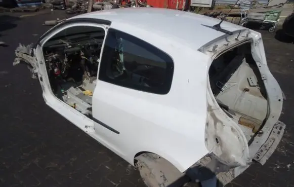Renault Clio III Body 