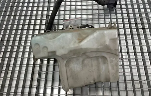 BMW 5 E60 E61 Windshield washer fluid reservoir/tank 7179451
