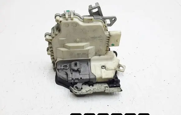 Audi A5 8T 8F Rear door lock 8k0839016c