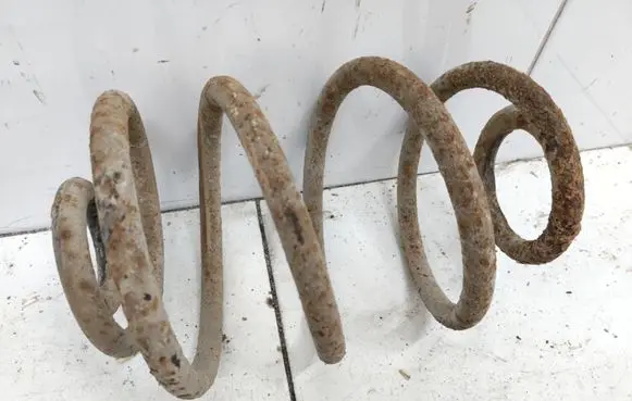 Opel Astra F Rear coil spring