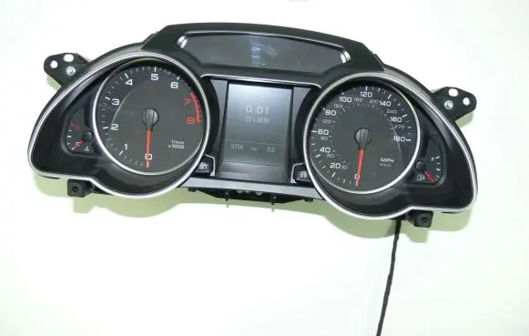 Audi A5 8T 8F Speedometer (instrument cluster) 8T0920983F