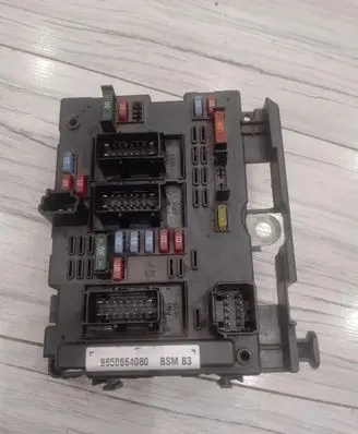 Peugeot 307 BSM Control unit 9650664080