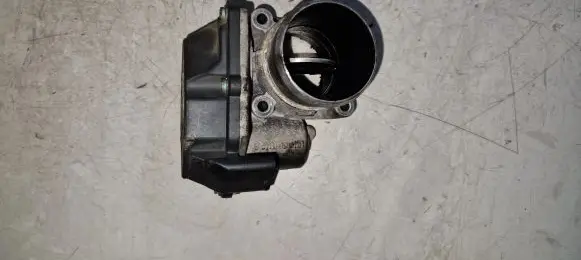 Hyundai i40 Throttle body valve 351002A600