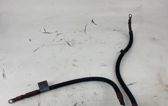 BMW 5 E39 Positive cable (battery) 2247943 759007Z7 E0364