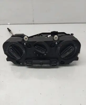 Volkswagen Jetta V Climate control unit 537011CF 74730961