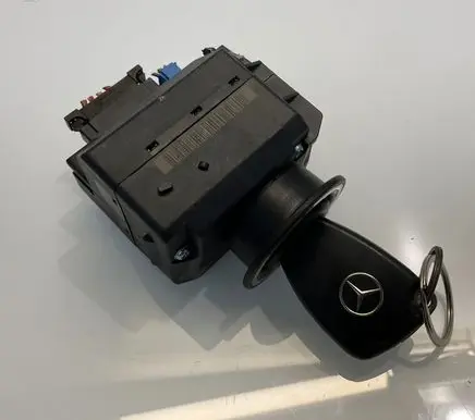 Mercedes-Benz CLK A209 C209 Ignition lock 2095451708 33002415 33002416