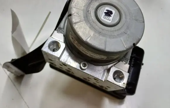 BMW M4 F82 F83 ABS Pump 7851298