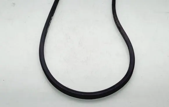 KIA Sorento Engine compartment rubber 
