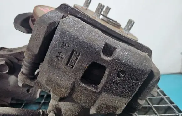 Front brake caliper