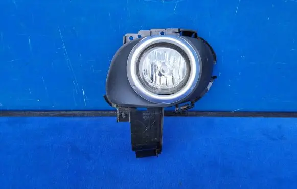 Mazda 3 I Front fog light 11461064