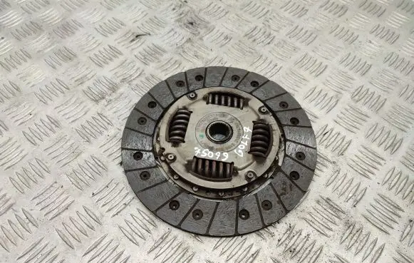 Volkswagen Golf VII Clutch pressure plate 04E141031C