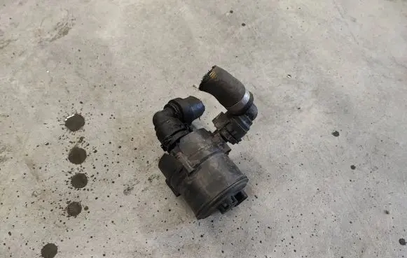 BMW 7 G11 G12 Electric auxiliary coolant/water pump 9372723