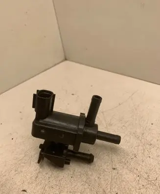 Toyota Avensis T250 Vacuum valve 9008091231