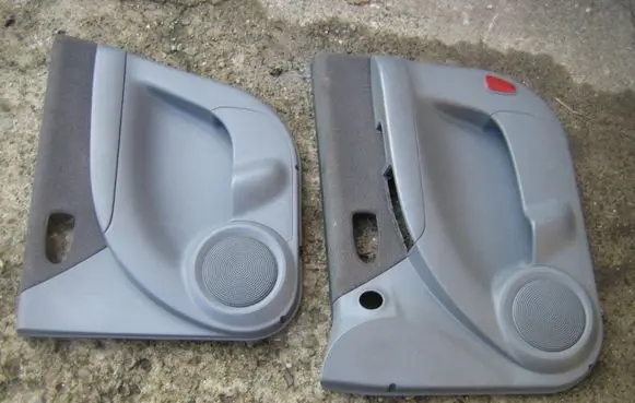 Hyundai Matrix Front door card panel trim
