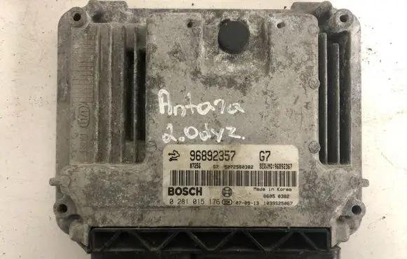Opel Antara Engine control unit/module 96892357 0281015176