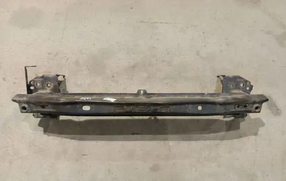 Volkswagen Touareg I Front bumper cross member