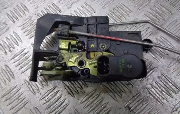 Alfa Romeo 156 Front door lock