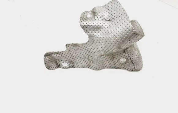 Volvo XC60 Heat shield in engine bay 31293347