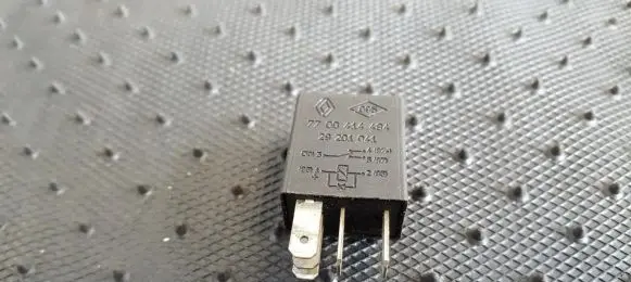 Renault Trafic II (X83) Other relay 7700414484 29201041