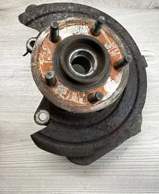 Dodge Nitro Front wheel hub P52125016AD 52125010AD