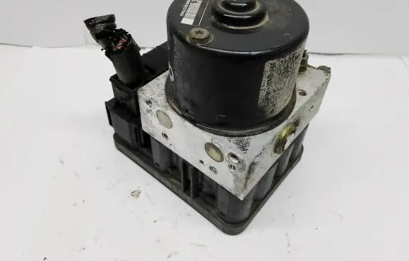 Ford Focus ABS Pump 3M512G405EA