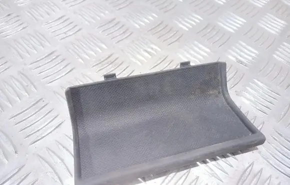 Ford Focus Panel drawer/shelf pad 8M51A044L06CAW