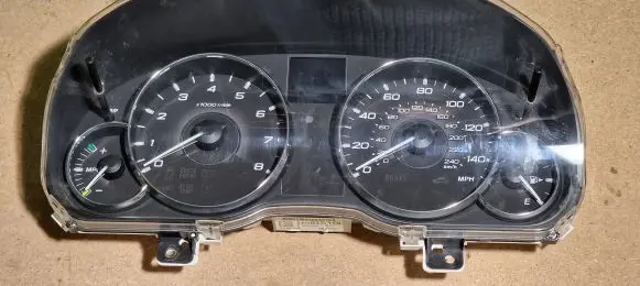Subaru Outback Speedometer (instrument cluster) 85003AJ31A 00263809 0390002