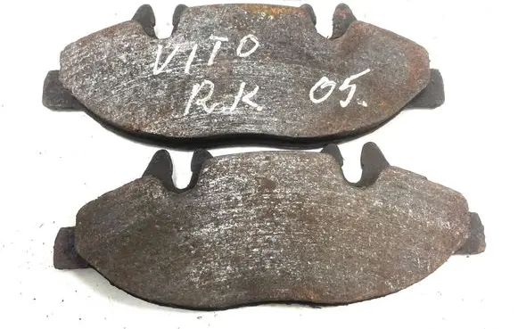 Mercedes-Benz Vito Viano W639 Brake pads (front) 181675701 90R0111114 2400724715