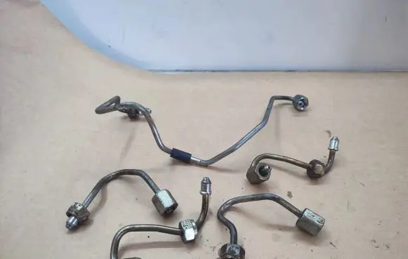 Fuel line pipe