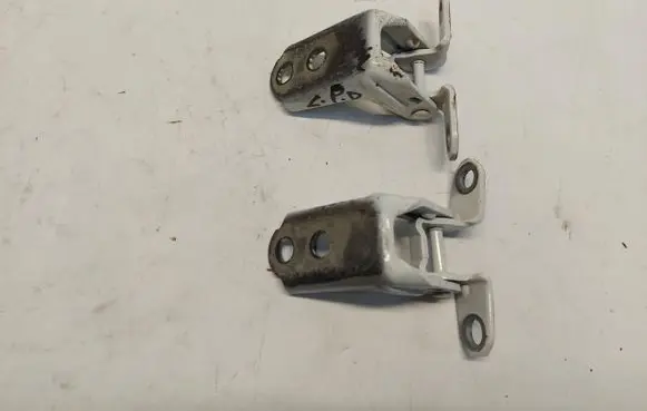 Nissan X-Trail T33 Front door hinge set NISXTRZAW710239