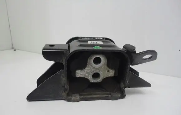 KIA Rio Engine mount bracket