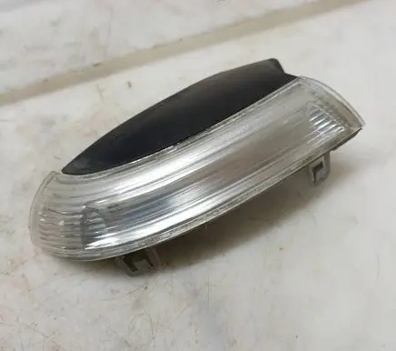 Volkswagen PASSAT B6 Mirror indicator light E11026358