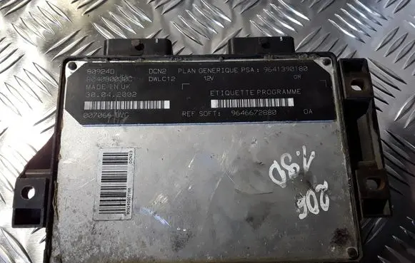 Peugeot 206 Engine control unit/module 9641390180 9646672880 80924D