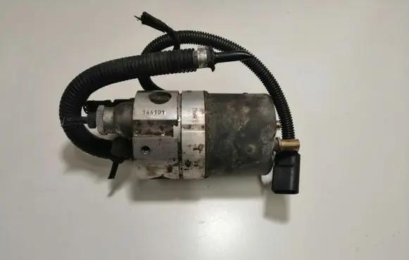 Audi A6 Allroad C5 Vacuum pump 8E0614175D