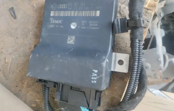 Audi A6 S6 C6 4F Gateway control module 4E0907468D 4F0910468A