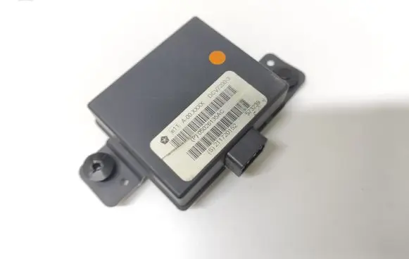 Chrysler Voyager Alarm control unit/module 05026135AC 211720152