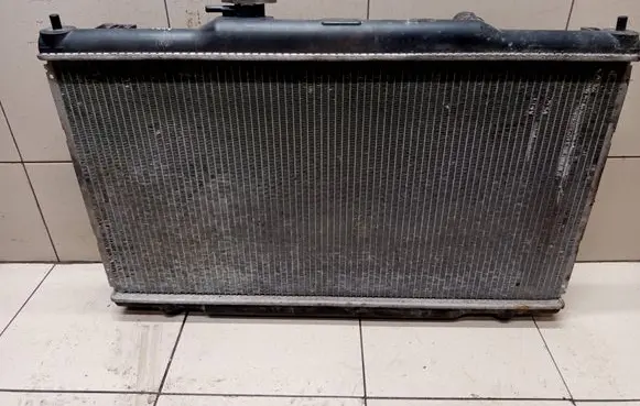 Honda CR-V Coolant radiator
