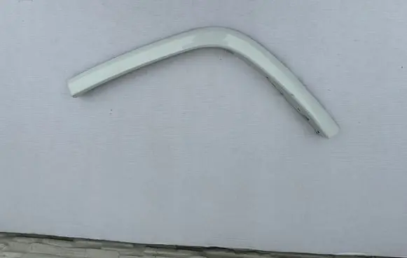 Jeep Grand Cherokee Front arch trim 