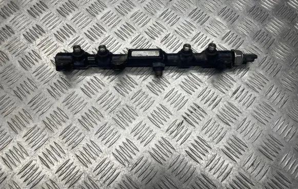 Ford Mondeo Mk III Fuel main line pipe 2S7Q9D280AE